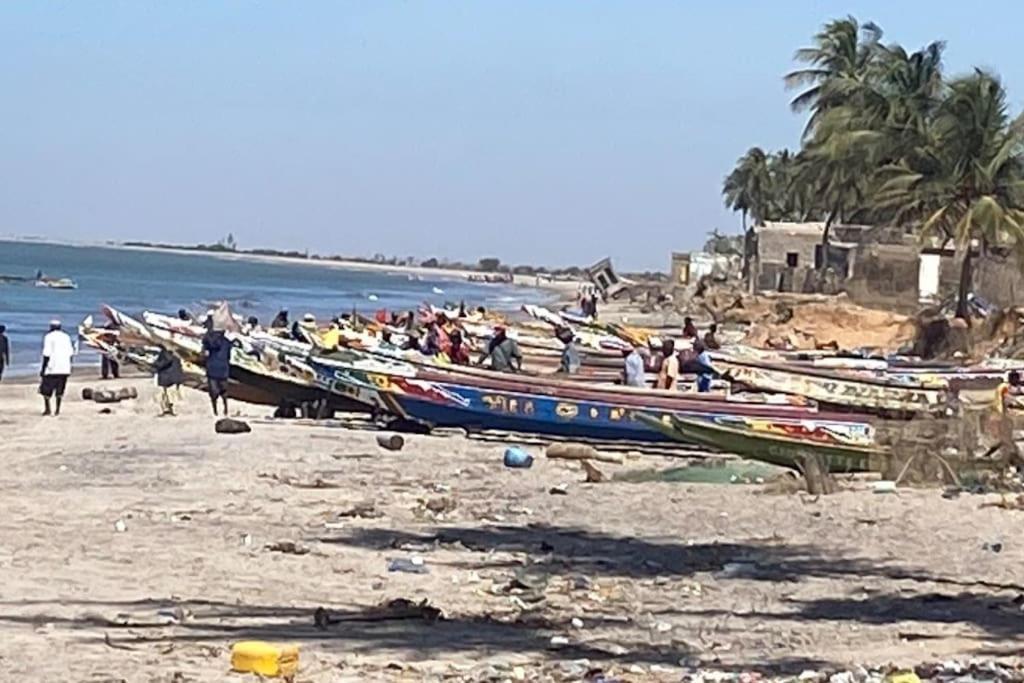 Case Beach Ngalou Sessene Luaran gambar