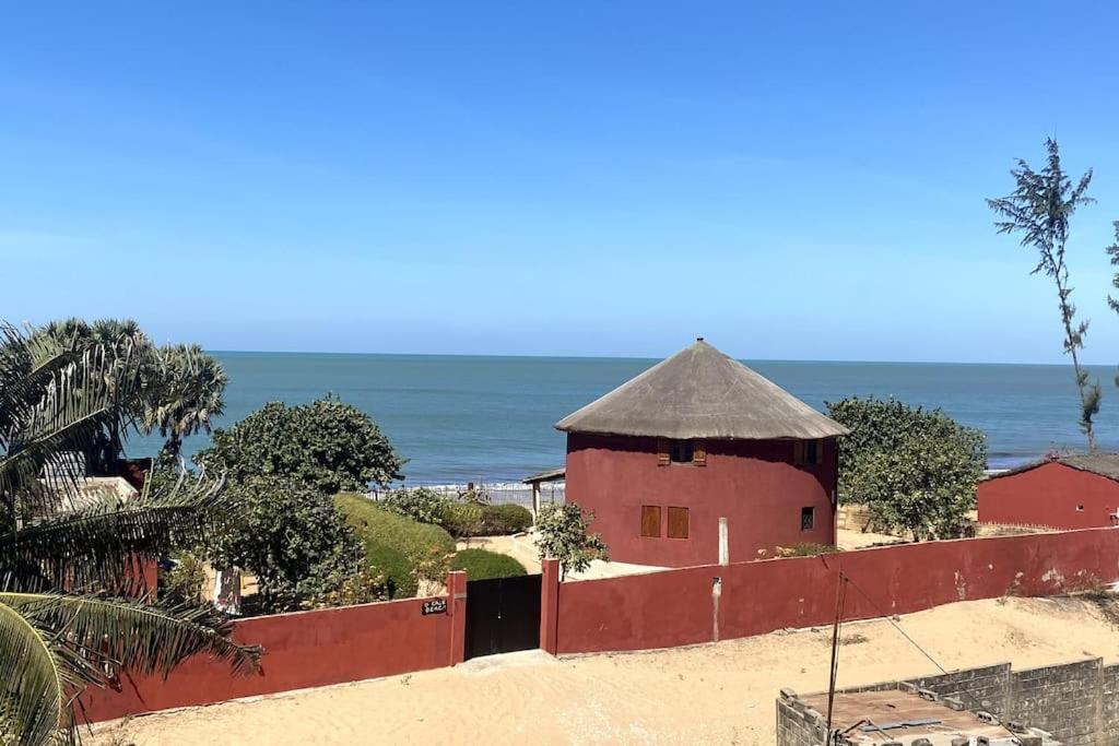 Case Beach Ngalou Sessene Luaran gambar